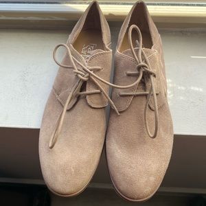 Franco Sarto size 9 for men.